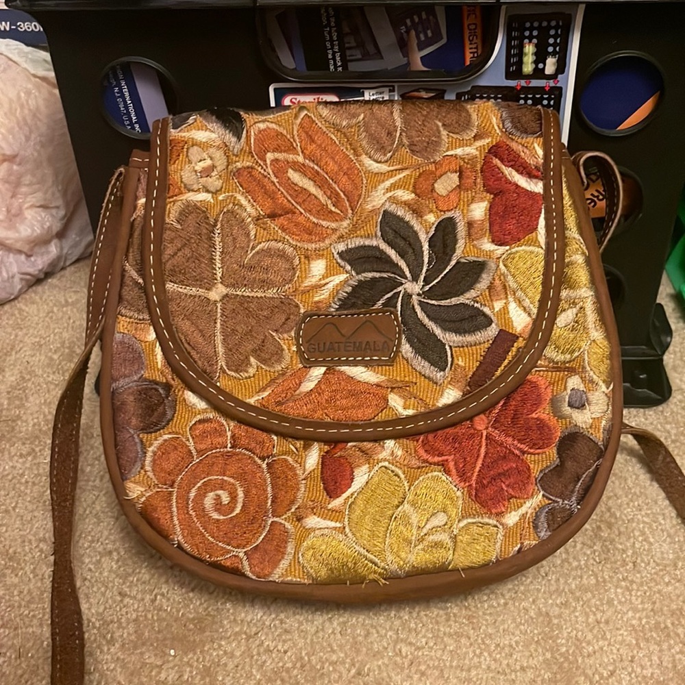 Beautiful handmade crossbody bag made in Guatemala